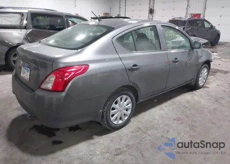 2018 Nissan Versa 1.6 S из США, поврежденный, VIN 3N1CN7AP6JL834185